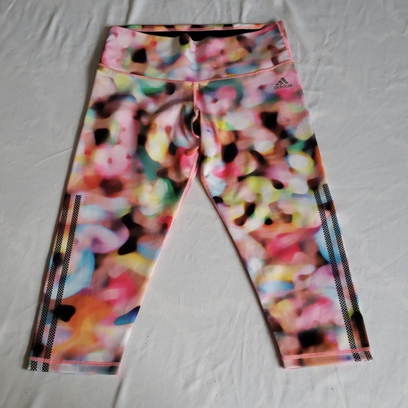 Adidas climalite crops new condition medium